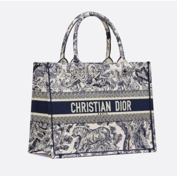 Dior Book Tote in ecru and blue Toile de Jouy embroidery – a luxury designer tote for everyday elegance.