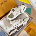 LOUIS VUITON SNEAKERS